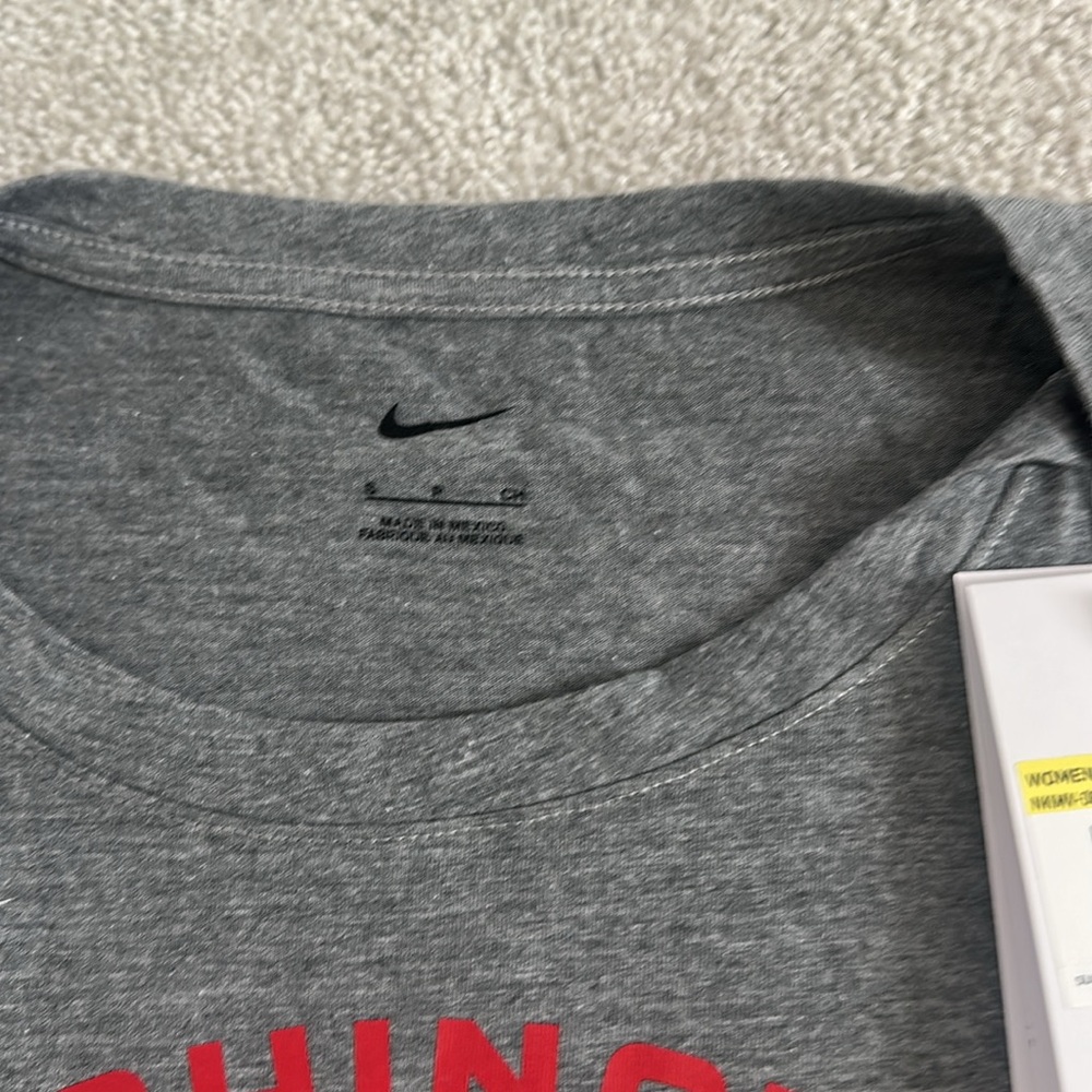 Women’s Nike Washington Nationals tshirt-new-size small - Picture 3 of 5